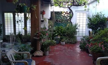 CASA 4 AMB EXCELENTE UBICACION