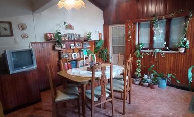 CASA 4 AMB EXCELENTE UBICACION
