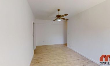 Departamento en alquiler en Martinez 3 amb por escalera con balcón y cochera Seguridad 24 hs