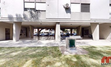 Departamento en alquiler en Martinez 3 amb por escalera con balcón y cochera Seguridad 24 hs