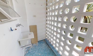 Departamento en alquiler en Martinez 3 amb por escalera con balcón y cochera Seguridad 24 hs