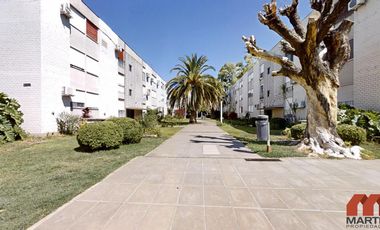 Departamento en alquiler en Martinez 3 amb por escalera con balcón y cochera Seguridad 24 hs