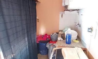 CASA 4 AMB. CON PATIO Y COCHERA