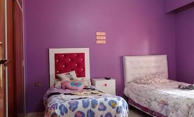 CASA 4 AMB. CON PATIO Y COCHERA