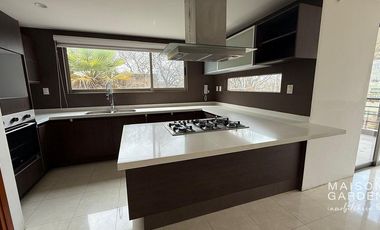 Casa en Renta con Alberca en Prado Largo, Zona Esmeralda