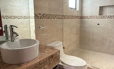 Casa en Renta con Alberca en Prado Largo, Zona Esmeralda