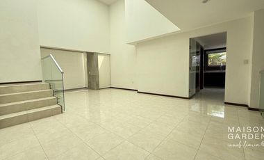 Casa en Renta con Alberca en Prado Largo, Zona Esmeralda