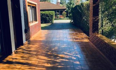 Casa - Canning (E. Echeverria)