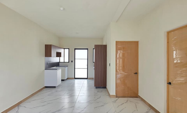 CASA EN VENTA, 1 PLANTA, 2 RECÁMARAS, 2 BAÑOS, COCHERA PARA 1 AUTO.