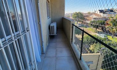 Departamento en  Villa Luzuriaga 2 amb. amplios