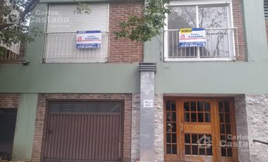 Exc. 2 Amb. al Frente con Patio, Terraza y Cochera Fija