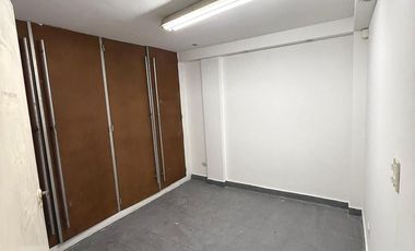 Oficina en venta en Congreso-  APTO CREDITO, APTO VARIOS RUBROS.