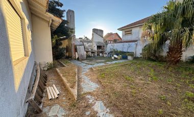 CASA VENTA BARRIO SAN RAFAEL MDA 4 AMB 1 CUADRA DEL MAR GAS NATURAL COCHERA PARRILLA