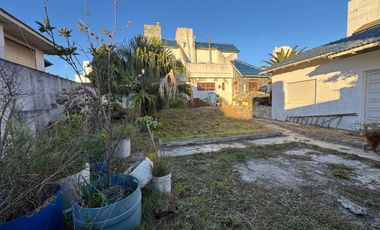 CASA VENTA BARRIO SAN RAFAEL MDA 4 AMB 1 CUADRA DEL MAR GAS NATURAL COCHERA PARRILLA