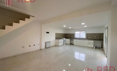 Vende Dúplex en Barrio Los Cerezos II, Plottier