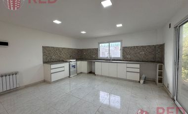 Vende Dúplex en Barrio Los Cerezos II, Plottier