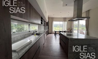 Casa en venta en El Golf, Nordelta