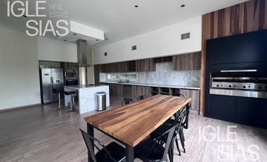 Casa en venta en El Golf, Nordelta