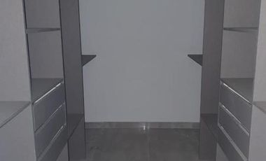 DEPARTAMENTOS EN SEMI PISOS 3 AMB. AL FRENTE CON COCHERA