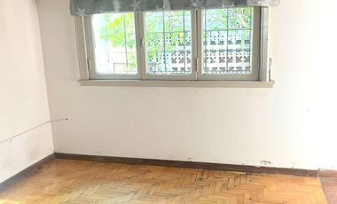 PH  (medio) 2 amb sin expensas mts plaza martinez