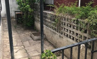 PH  (medio) 2 amb sin expensas mts plaza martinez