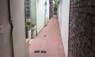 PH  (medio) 2 amb sin expensas mts plaza martinez