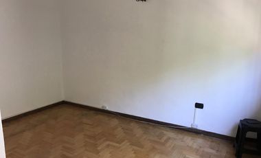 PH  (medio) 2 amb sin expensas mts plaza martinez