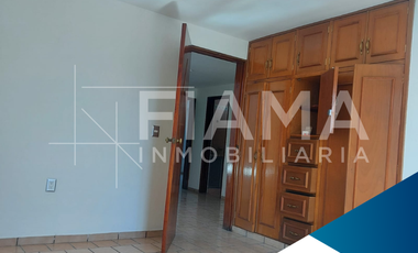 CASA RENTA USO EXCLUSIVO COMERCIAL, COL. CENTRO, TEPIC, NAY. (F)