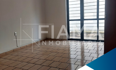 CASA RENTA USO EXCLUSIVO COMERCIAL, COL. CENTRO, TEPIC, NAY. (F)