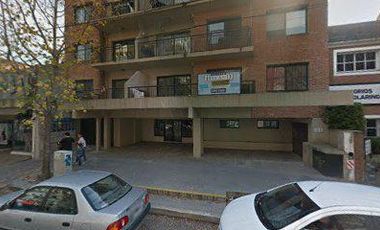 Cochera en venta en San Isidro