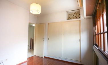 EXCELENTE DUPLEX CON COCHERA EN BANFIELD ESTE