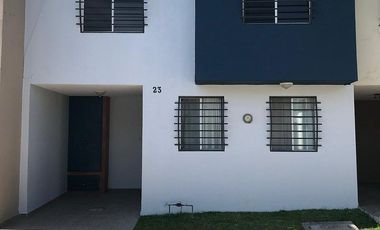 Venta Casa en condominio en el Fortín de 3 recámaras