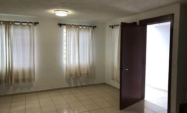 Venta Casa en condominio en el Fortín de 3 recámaras
