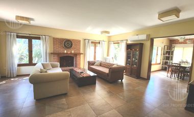 Alquiler Casa en El Rocio Amoblada