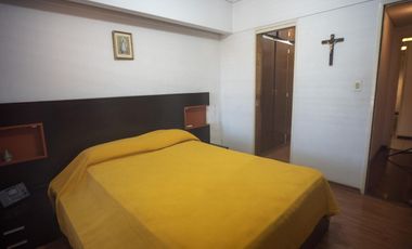 Excelente Chalet 3 dormitorios, Gge, quincho y piscina. Gran lote de 10 x 73.70.- Banfield Este