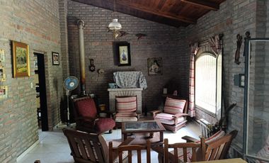 Casa quinta en Villa La Ribera (Andino) para disfrutar todo el año  SOLO VENTA