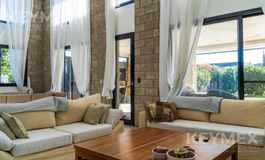 Venta Casa 4 Ambientes Pileta Barrio Las Liebres Pilar