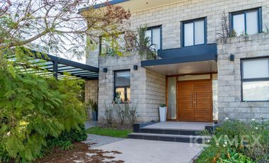 Venta Casa 4 Ambientes Pileta Barrio Las Liebres Pilar