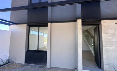 Alquiler de Duplex  3 dormitorios en Pampas de Manantiales, zona sur