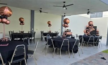 Quinta en Venta en Portal de Zuazua Con Alberca y Palapa