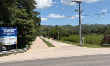 Lotes comerciales frente a ruta, a 1000 metros del río