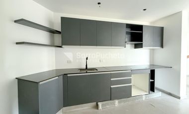 Venta departamentos 3 ambientes con dormitorio en suite y balcon en La Renata Golf.