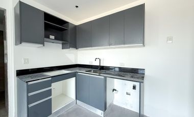 Venta departamentos 3 ambientes con dormitorio en suite y balcon en La Renata Golf.