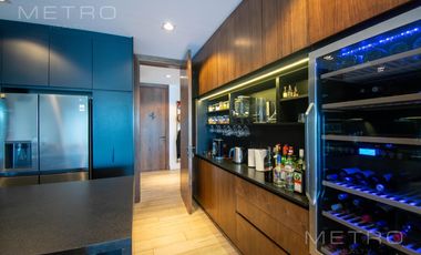 Casa en alquiler temporario de 6 ambientes.