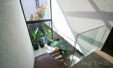 Casa en alquiler temporario de 6 ambientes.