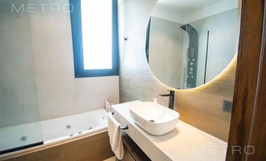 Casa en alquiler temporario de 6 ambientes.