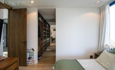 Casa en alquiler temporario de 6 ambientes.