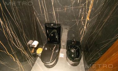 Casa en alquiler temporario de 6 ambientes.