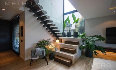 Casa en alquiler temporario de 6 ambientes.