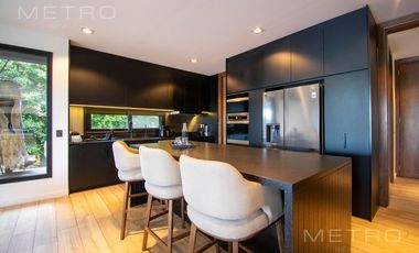 Casa en alquiler temporario de 6 ambientes.